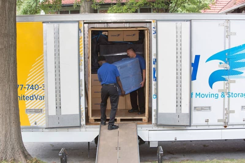 United movers loading a truck - United Van Lines®